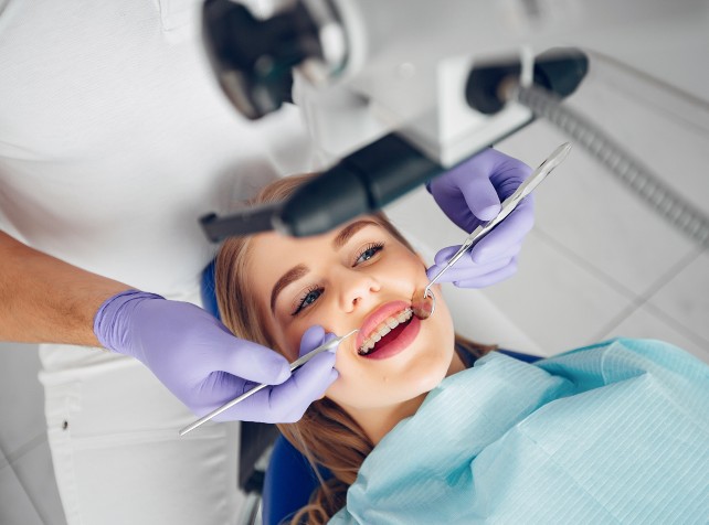 Aussies delay dental treatment as cost of living b