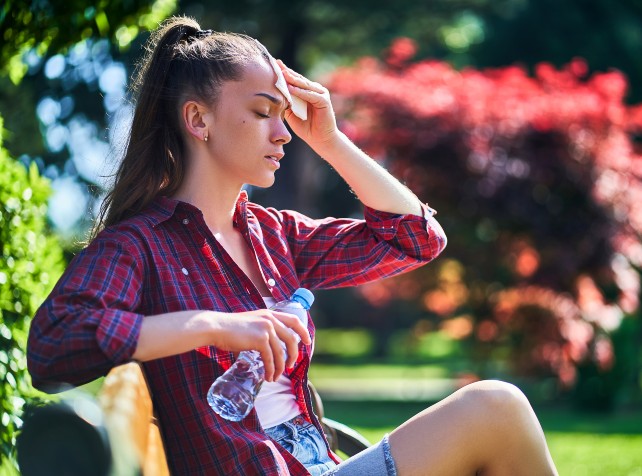 Australians feel the heat as bushfire threat flare