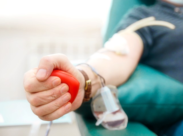 Ban to be lifted on gay and bisexual men giving bl