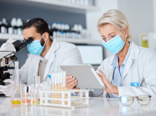 Biotech shares plunge after lung cancer drugs fail