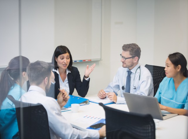 Health ministers on hospital funding collision cou