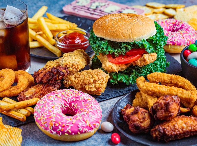 Junk food the primary culprit in Aussies' failing 