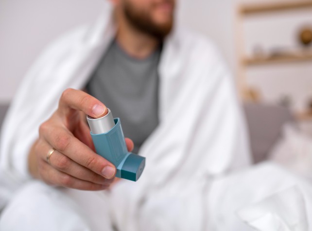 Long pollen season prompts thunderstorm asthma war