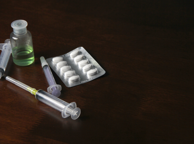 Mum sedated four times by medics before overdose d