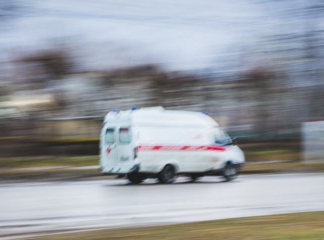 NSW paramedics to leave non-urgent patients at hos