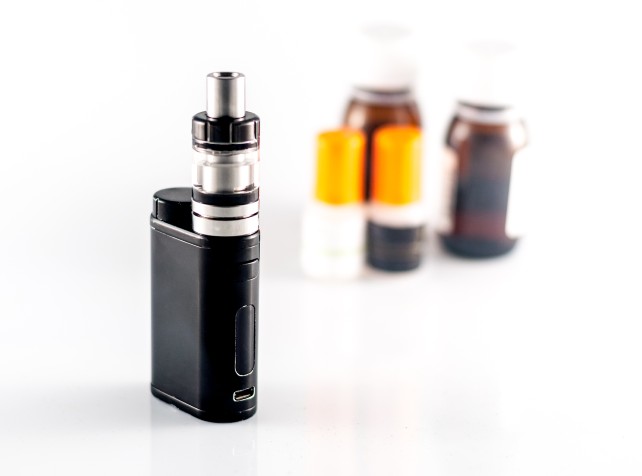 National vape ban 'needed quickly' as state cracks