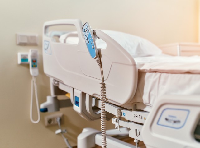 Patients to pay as hospitals axe health-insurer de