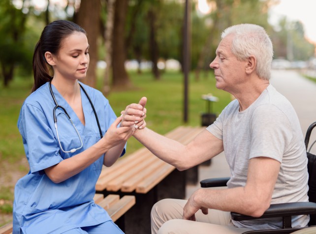 Red tape delays mental health care for rural Aussi