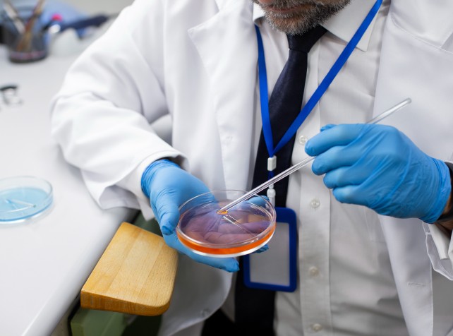 Three-person IVF technique pioneered in UK