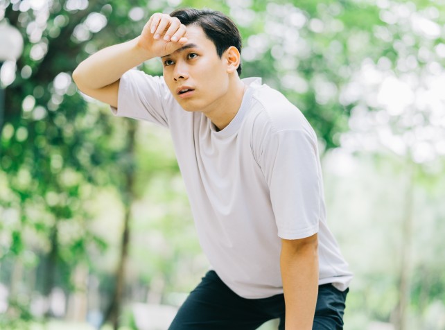 Towns deserted as locals seek relief from roasting