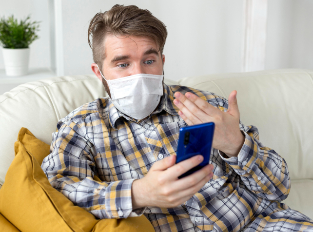 Trump says ill health rumours are 'fake'