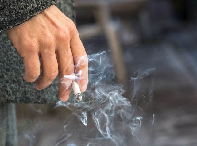 UK to introduce bill to phase out smoking among yo